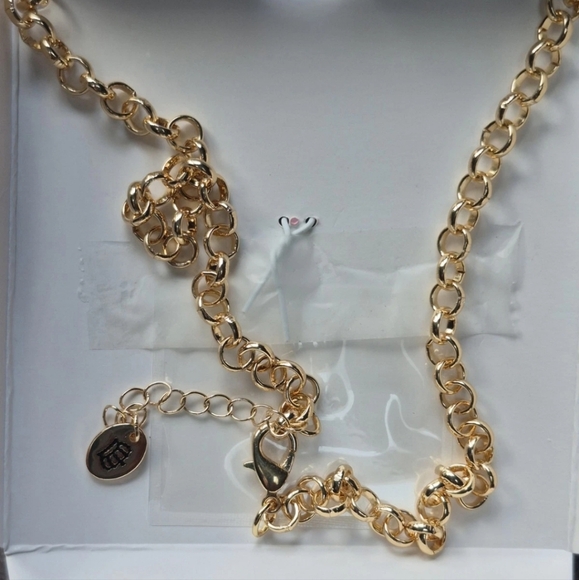 Juicy Couture Gold Heart Necklace - Picture 9 of 12